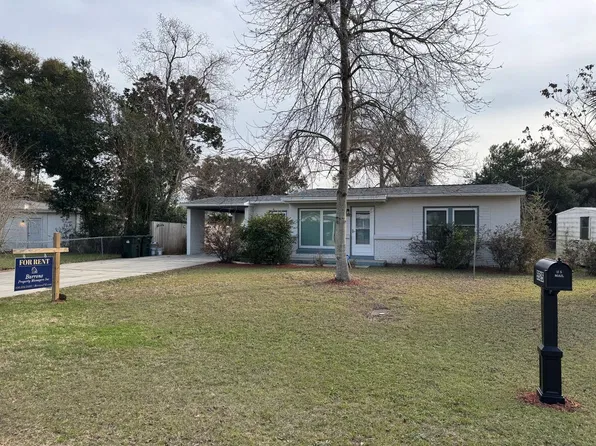 5525 Essex Rd, Pensacola, FL 32506