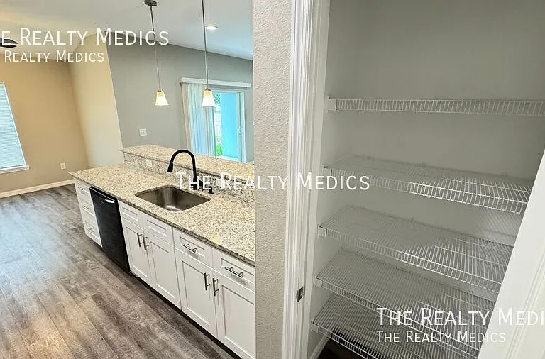 8219 Cozumel Ln — Photo 39