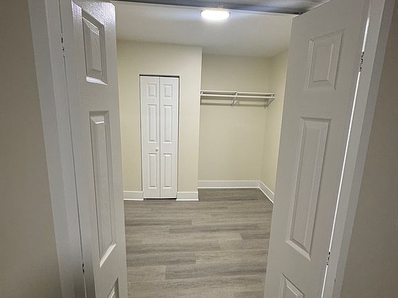 5th image of 4313 S King Dr #B