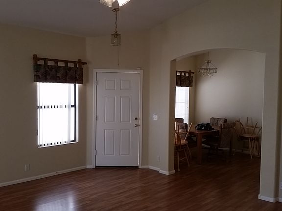 5th image of 8856 W Paradise Dr