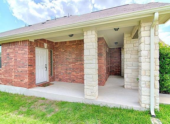 2nd image of 1074 Sussex Way