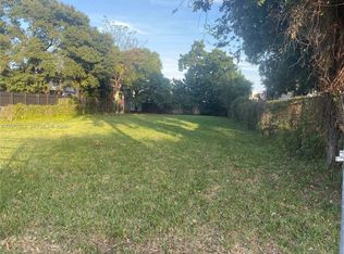 209 NW 17th Pl, Miami, FL 33125