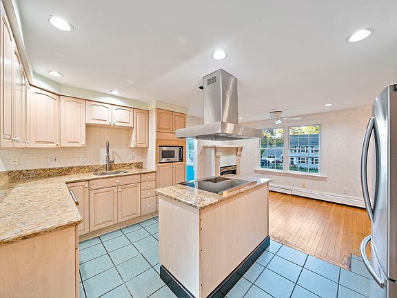5th image of 140 Mount Vernon Rd E