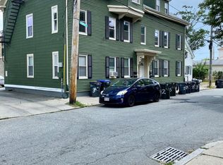 140 Courtland St #2L, Providence, RI 02909