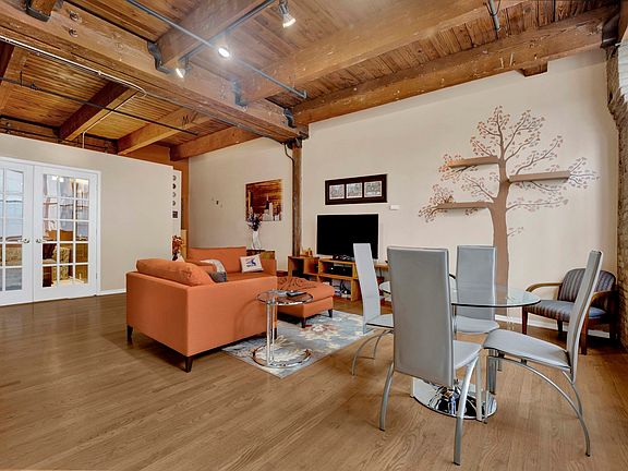4th image of 540 N Lake Shore Dr APT 603