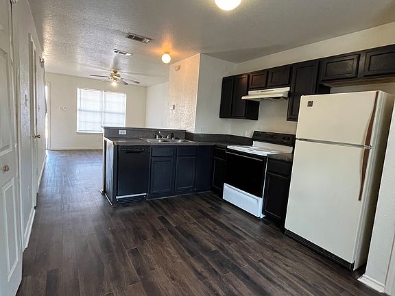 2nd image of 3310 Cantabrian Dr