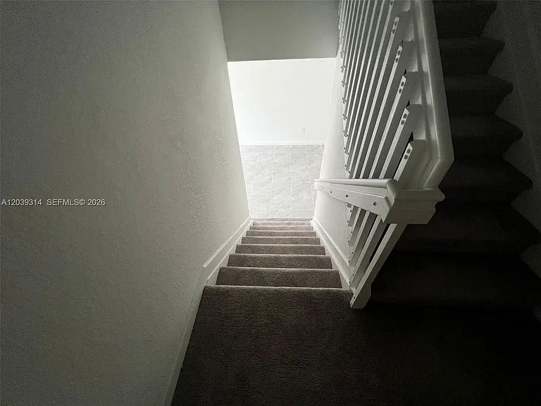 1810 SE 26th Ter #1810 — Photo 13