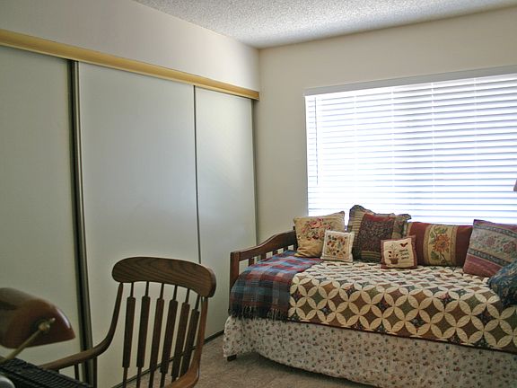 5th image of 498 Serento Cir