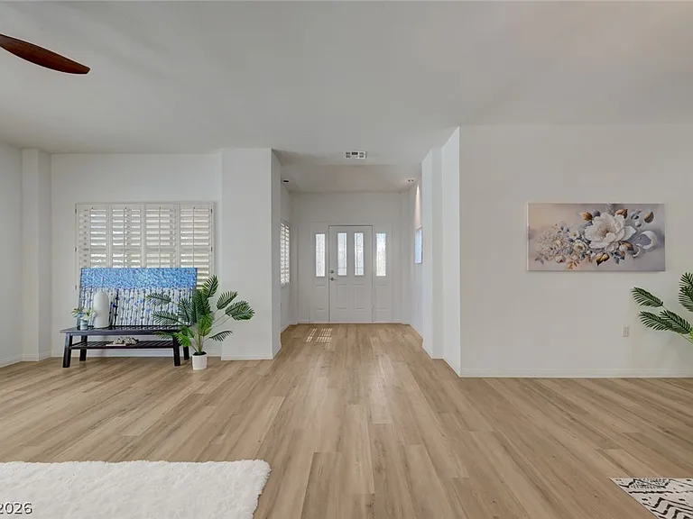 332 Wild Plum Ln — Photo 17