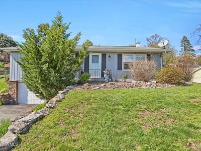 13 Honeysuckle Ln, Milton, PA, 17847