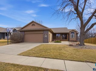 4108 S Bond Ave, Sioux Falls, SD 57103