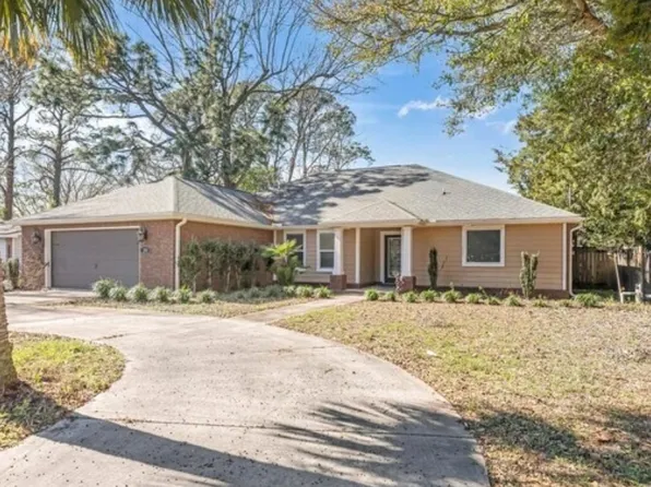 104 Marilyn Ave NW, Fort Walton Beach, FL 32548