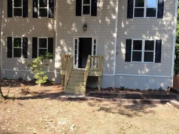 75 Clay Ct, Hiram, GA 30141