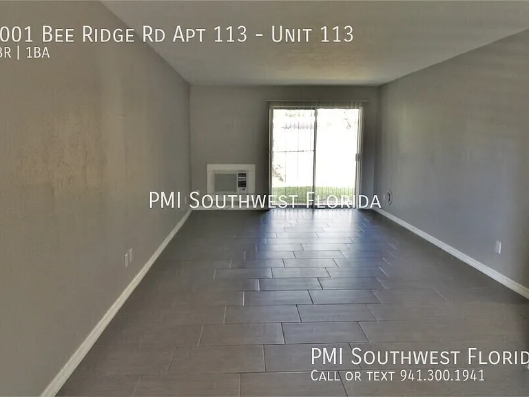 3001 Bee Ridge Rd #113 — Photo 4