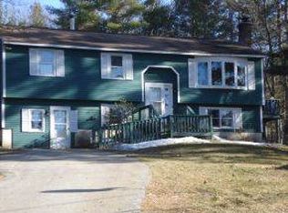 8 Huckleberry Rd, Raymond, NH 03077