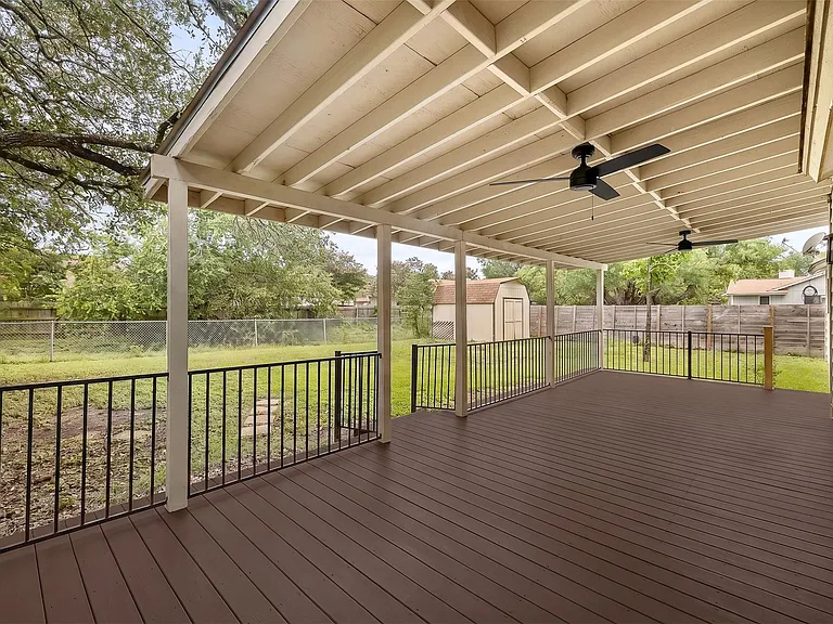 8905 Bridgewood Trl — Photo 37