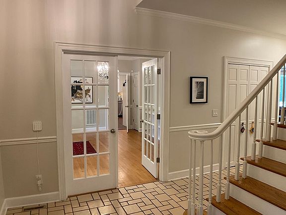 4th image of 120 Breckenridge Pl