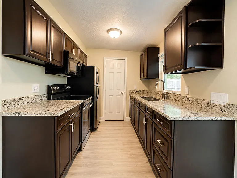 3640 Gull Rd — Photo 4
