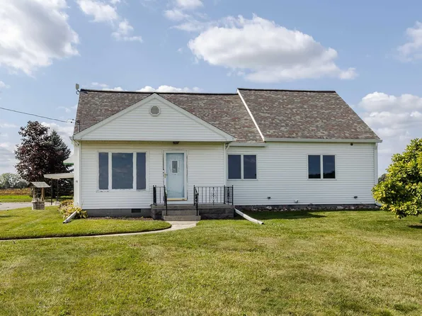 9325 Hospital Rd, Freeland, MI 48623