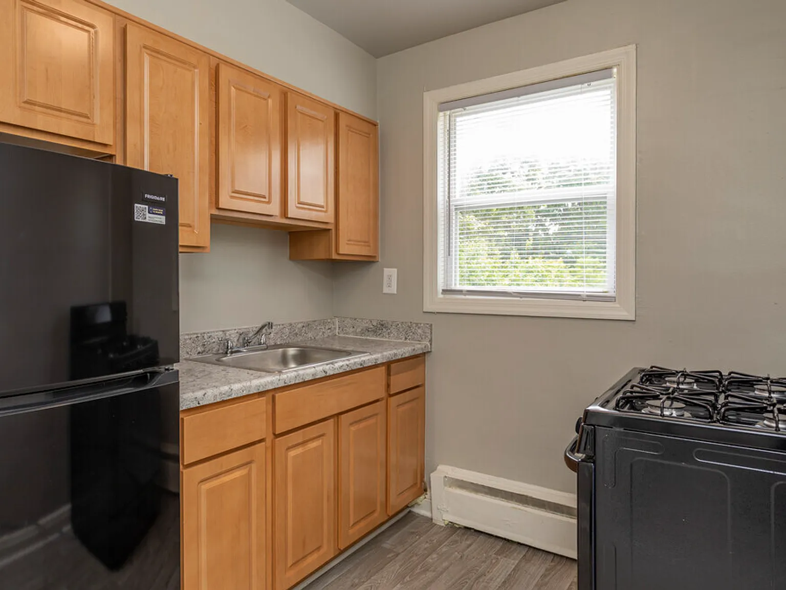 Oaklee Village Apartments — Photo 1