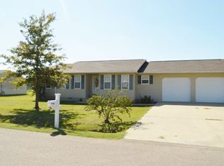 2 Parkview Dr, Dexter, MO 63841