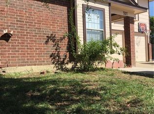 707 Colson Dr, Arlington, TX 76002