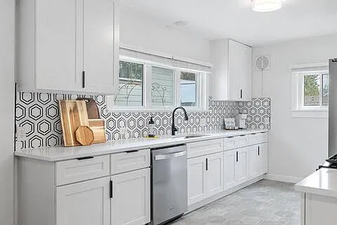 2 bed, 1376 sqft, $2,700 — Photo 2