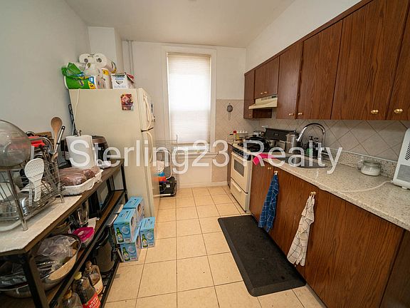 5th image of 24-11 29th St #1D