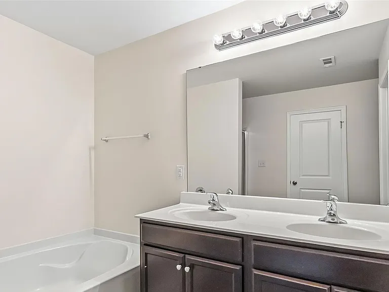 4148 Long Arrow Dr — Photo 8