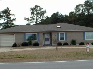 792 Old Folkstone Rd, Sneads Ferry, NC 28460