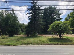 979 Main St, Calais, ME 04619