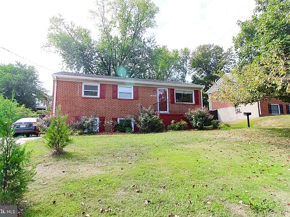 2nd image of 1903 Radford Dr