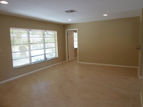 3rd image of 1878 Kathy Ln