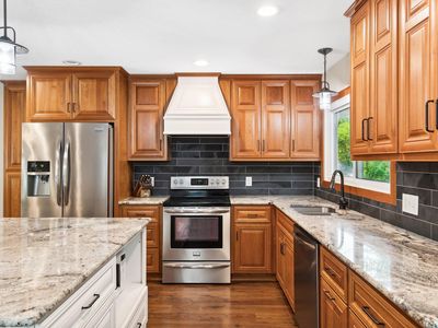 1935 Aquila Ave N, Golden Valley, MN, 55427