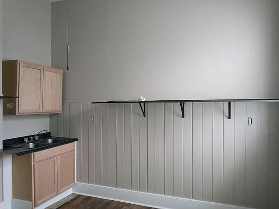 4th image of 1533 Euterpe St #5