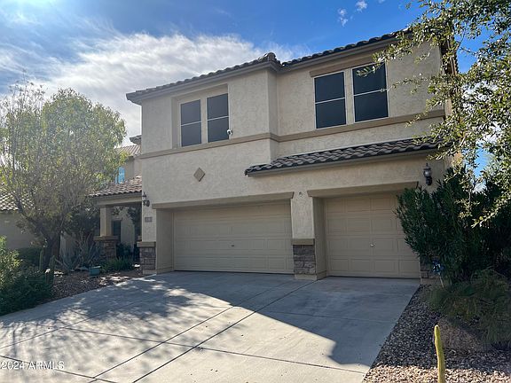 3rd image of 6081 W ESTANCIA Way