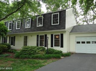 2662 Petersborough St, Herndon, VA 20171