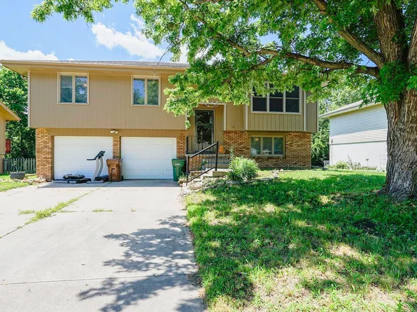 13106 S 24th St, Bellevue, NE 68123