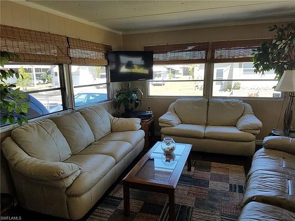 2nd image of 3070 Sky Villa Ln