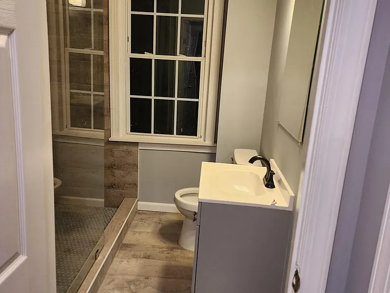 456B Harrison St — Photo 6