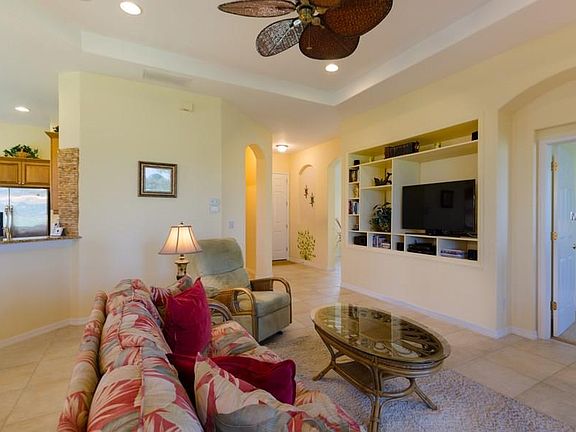 5th image of 180 Savona Way