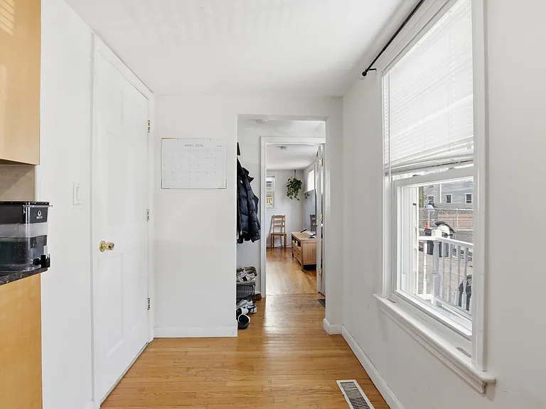 289 Broadway #1 — Photo 3