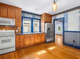 118 Cambridge St #1, West Hartford, CT 06110