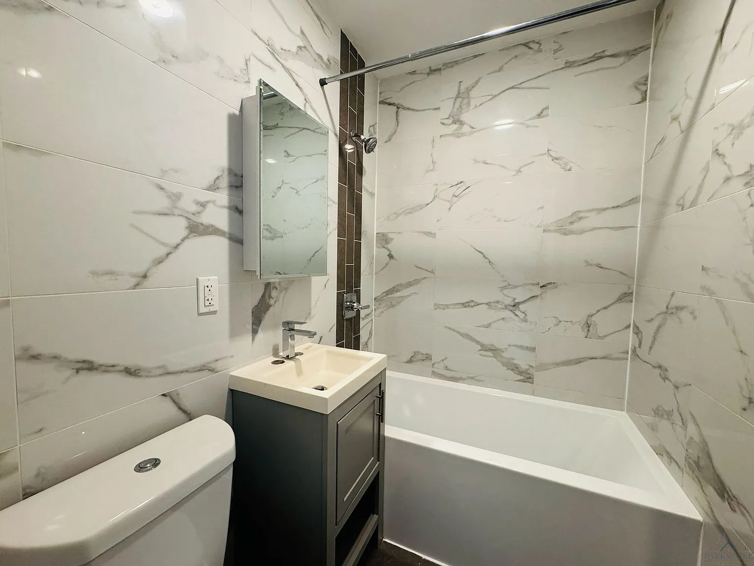 1 bed, 650 sqft, $1,950 — Photo 4