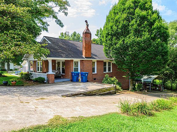 3rd image of 383 Old Wilkesboro Rd