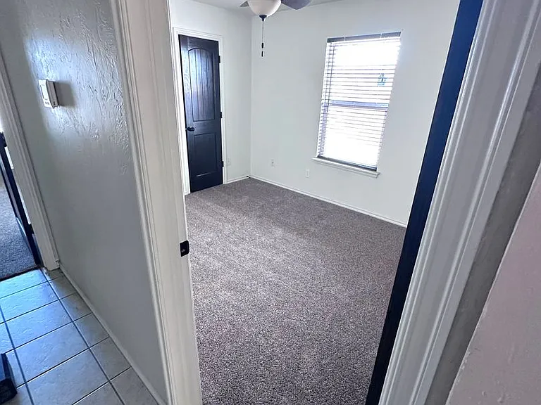 2508-2510 Leeds Ln — Photo 19