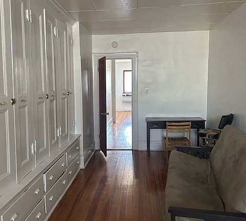 4th image of 785 Meeker Ave #1L