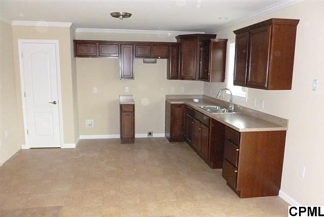 2nd image of 3854 Percy Ave