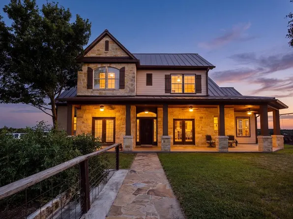 1095 Elm Pass Rd, Center Pt, TX 78010