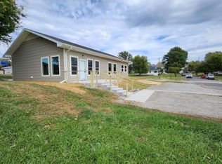 146 E 7th St, Horton, KS 66439